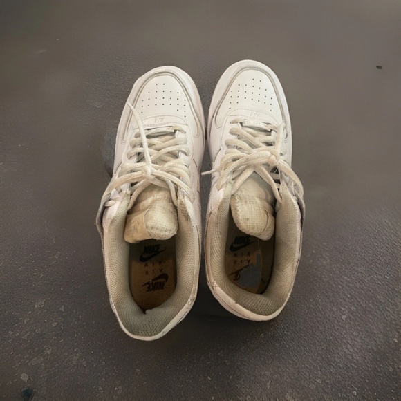 Nike Mens White Air Force One AF1 Shoes 10 Minimal Creasing Fair Condition - Picture 1 of 10
